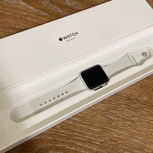 Apple Watch 3 Series White Band